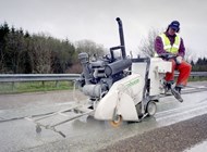 Motorvejsbro - Skæring i asfalt over beton